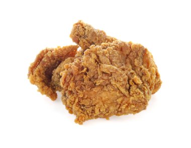 Beyaz arka planda kızarmış tavuk