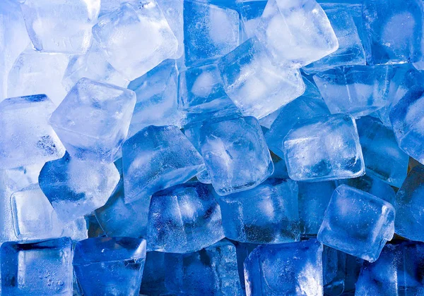 Abstraktní Blue Ice Cube Zázemí Pro Horké Léto — Stock fotografie