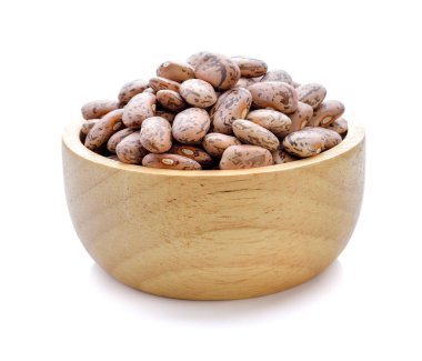 pinto fasulyeleri beyaz arkaplanda izole