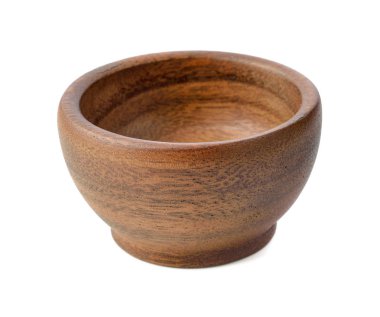 Tahta kase beyaz arka planda izole edilmiş.