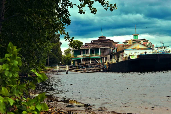 Puerto Fluvial Día Nublado — Foto de Stock