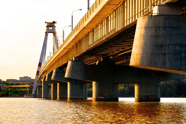 Köprü akşam su altında