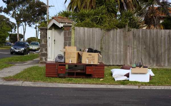 Oakleigh Vic Australia Ago 2018 Gabinete Basura Dura Miscelánea Puesta — Foto de Stock