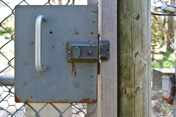 Weergave Van Vintage Lock Oude Bijtende Deur Sluiten — Stockfoto