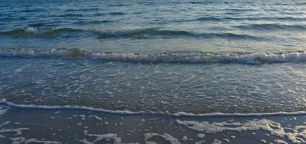 Rippling sea wave — Stock Photo, Image