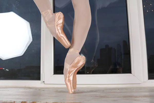 ballerina dance in studio ballet dance dancer flex flexible pointe shoes legs