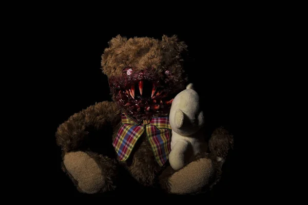 Жахливий Ведмідь Величезними Іклами Крові Чорному Тлі Гарненьким Ведмедем Руках — стокове фото