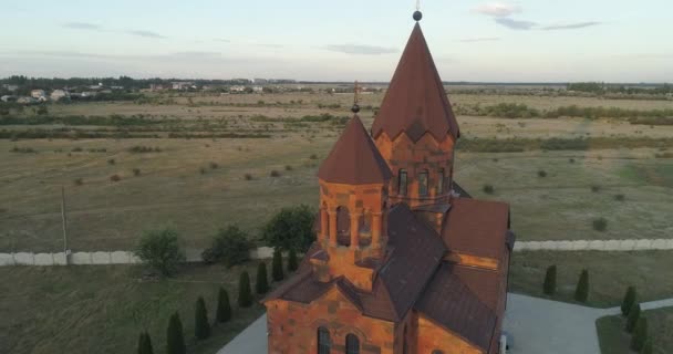 Bela Igreja Construção Moderna Disparar Drone Cruz Igreja — Vídeo de Stock
