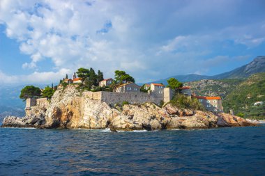 Karadağ'da Sveti Stefan görünümü.
