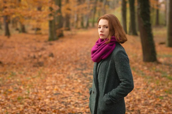 Woman Standing Hand Pocket Park Autumn — Stock Photo, Image