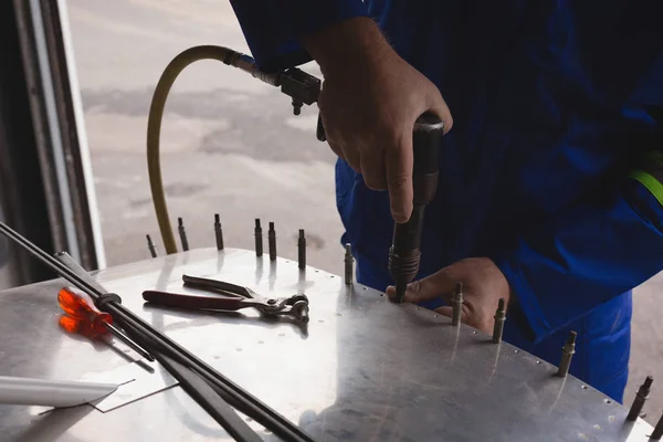 Engineer Tightening Screw Airplane Parts Aerospace Hangar — Stock Photo, Image