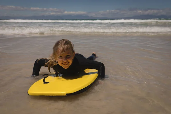 Portrait Happy Girl Surfing Beach — Stock Photo, Image