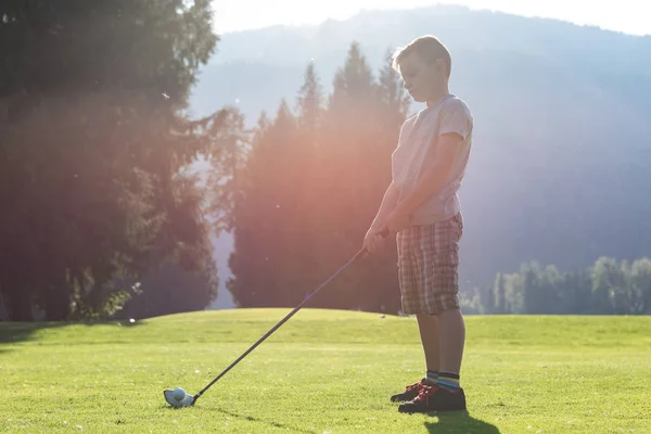 Side View Boy Hitting Golf Shot Course — Stock Photo, Image