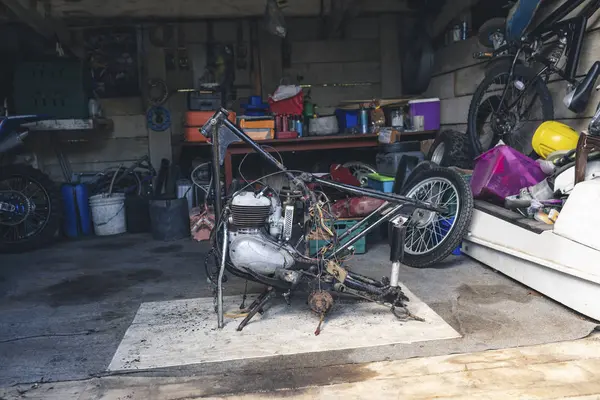 Motorradteile Reparaturwerkstatt — Stockfoto