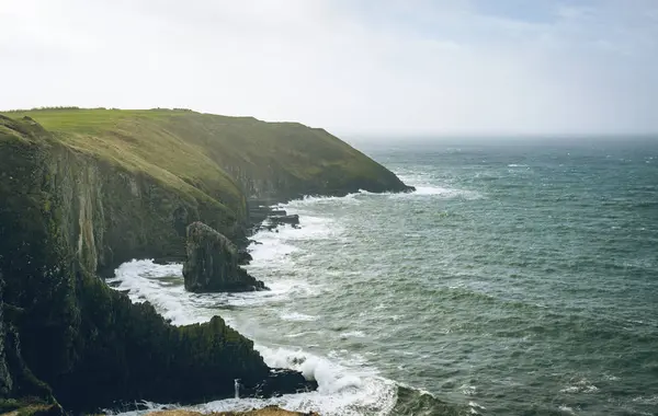 Krajobraz Klifach Widokiem Ocean Hrabstwie Cork Irlandia — Zdjęcie stockowe