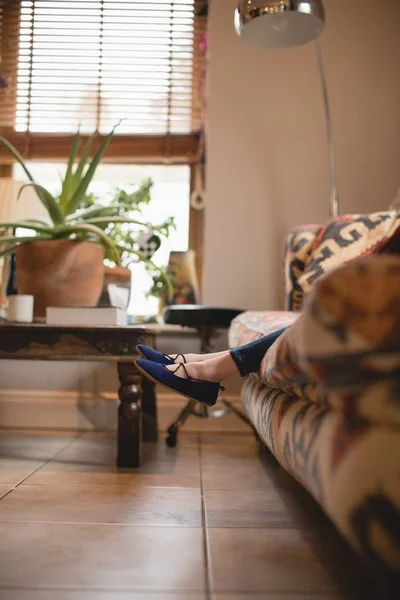 Legs Girl Sitting Sofa Living Room Home — Stock Photo, Image