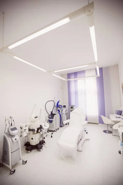 Pustym Gabinecie Stomatologicznym Wyposażeniem Wnętrza Klinika Stomatologiczna — Zdjęcie stockowe