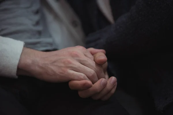 Close Gay Couple Holding Hands — Stock Photo, Image