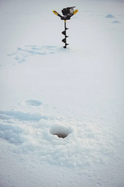 Gros Plan Forage Pêche Sur Glace Près Trou Dans Neige — Photo