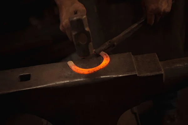 Hands Blacksmith Working Metal Piece Hammer Workshop — Stock Photo, Image
