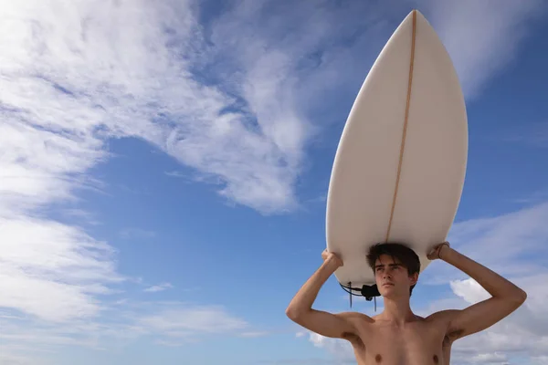 Low Angle View Young Caucasian Man Standing Surfboard Beach Sunny — Stock Photo, Image