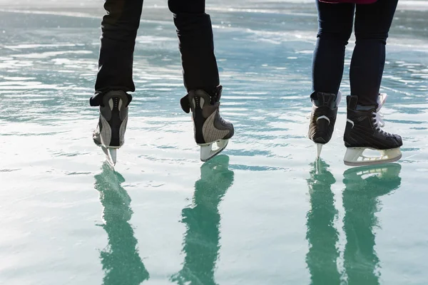 Half Length Couple Together Skating Natural Snowy Landscape — Stock Photo, Image