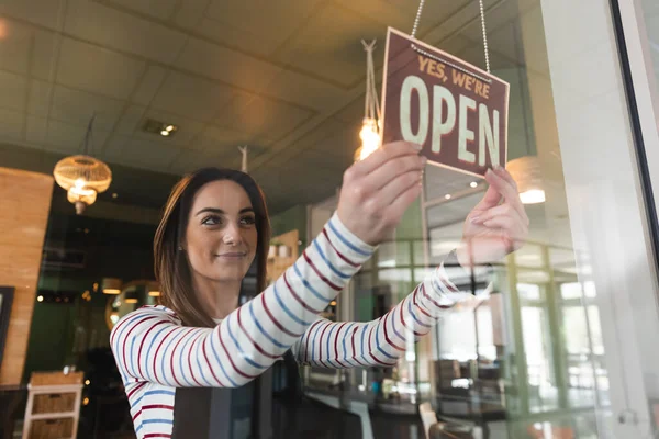 Caucasian Female Hairdresser Working Hair Salon Fixing Yes Open Sign — Stock Photo, Image