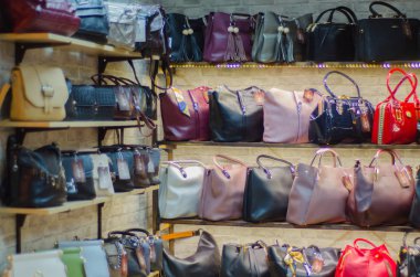 Güzel kadınlar çanta moda