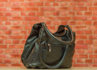 Kadınlar çanta mümkündür