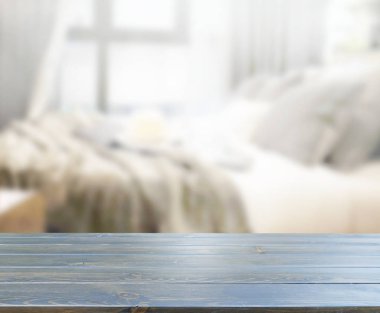 Yatak odasındaki Masa Üstü ve Görüntü Arkaplanı