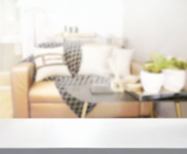 Arka planın Masa Üstü ve Bulanık Oturma Odası