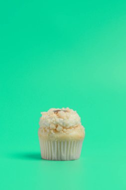 Doğum günü pastası için arka plan rengi üzerinde