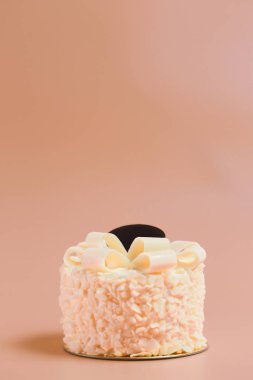 Doğum günü pastası için arka plan rengi üzerinde