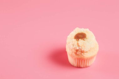 Doğum günü pastası için arka plan rengi üzerinde