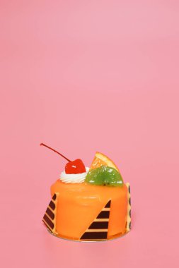 Doğum günü pastası üzerinde arka plan rengini