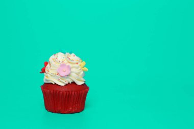 Doğum günü pastası üzerinde arka plan rengini