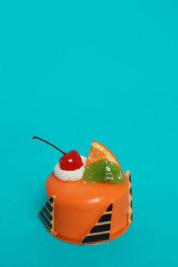 Doğum günü pastası üzerinde arka plan rengini