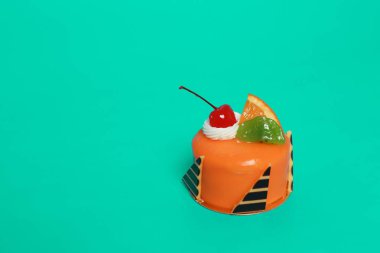 Doğum günü pastası üzerinde arka plan rengini