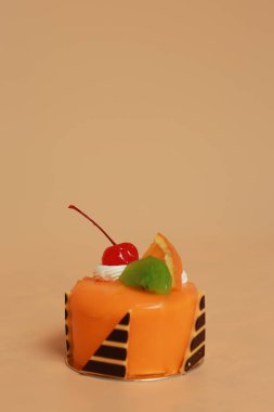 Doğum günü pastası üzerinde arka plan rengini