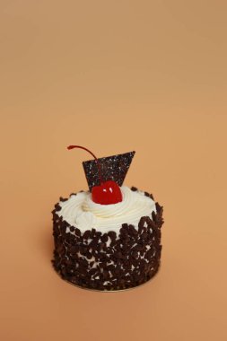 Doğum günü pastası üzerinde arka plan rengini