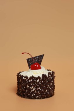 Doğum günü pastası üzerinde arka plan rengini