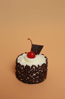 Doğum günü pastası üzerinde arka plan rengini