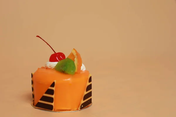 Doğum Günü Pastası Üzerinde Arka Plan Rengini — Stok fotoğraf