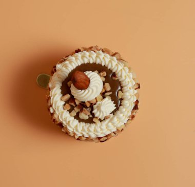 Doğum günü pastası üzerinde arka plan rengini