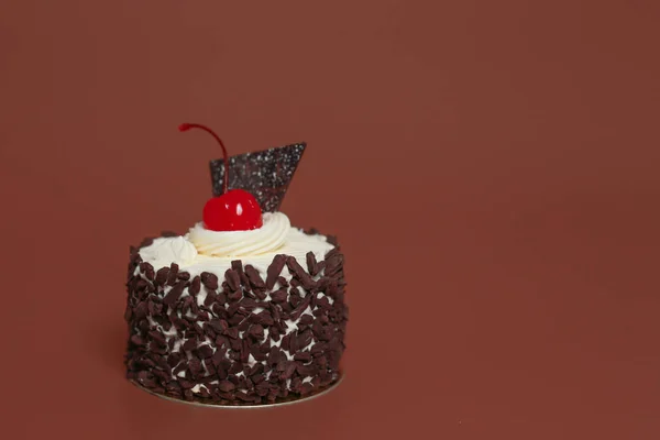 Gâteau Anniversaire Sur Couleur Pour Fond — Photo