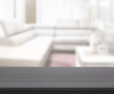 Arka planın Masa Üstü ve Bulanık Oturma Odası