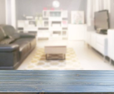 Arka planın Masa Üstü ve Bulanık Oturma Odası