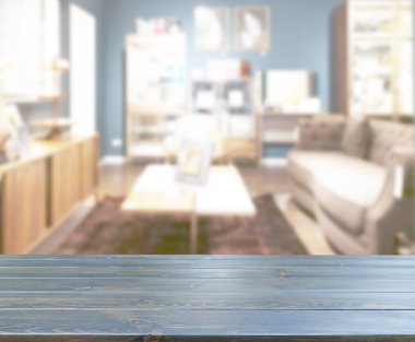 Arka planın Masa Üstü ve Bulanık Oturma Odası