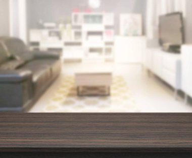 Arka planın Masa Üstü ve Bulanık Oturma Odası