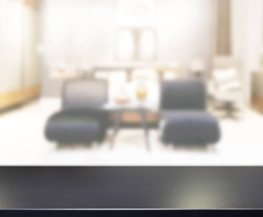 Arka planın Masa Üstü ve Bulanık Oturma Odası